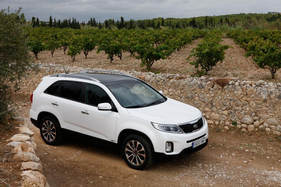  Kia Sorento 2013 года  (EU) (фото 85 из 85)